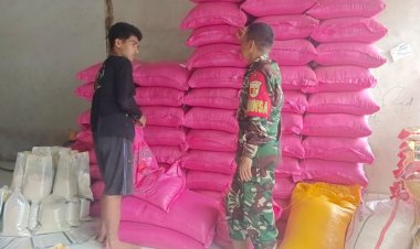 Babinsa Koramil 1311-09/Bahodopi Cek Harga Sembako dan Jalin Komsos di Desa Labota